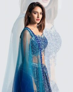 Erica Fernandes Instagram - Feeling confident and blue-tiful. Outfit @lapink_by_knareshkumar PR @sonyashaikh #outfitpost #indianwear #blue #instadaily #instagram