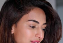 Erica Fernandes Instagram - 1st pic is like when you’re staring at your crush 2nd is when they catch you doing so . 😉