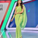 Erica Fernandes Instagram – And just like that she turned into a desi girl. 
Saree @threadnbutton @sonyashaikh