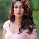 Erica Fernandes Instagram – What do you like to wear in Indian traditional wear ? 
1. Saree 
2. Suits