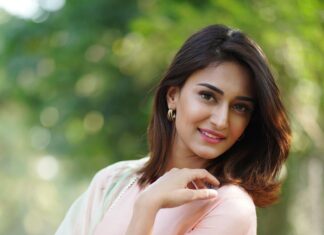 Erica Fernandes Instagram - What do you like to wear in Indian traditional wear ? 1. Saree 2. Suits