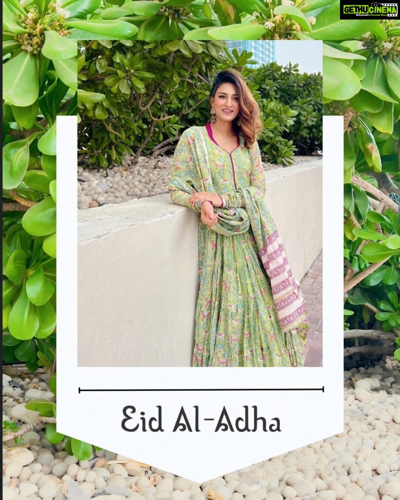 Erica Fernandes Instagram - Eid festivities are here! Eid Mubarak to all! Wishing you joy, love, and blessings on this special day. Embrace the joy, indulge in delicious food, and create lasting memories. #EidMubarak #Eid2023 #Celebrations #EidFestivities #FoodieDelights #MemorableMoments