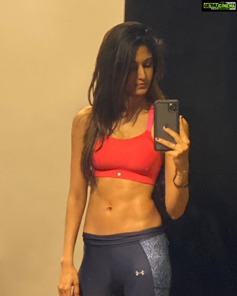 Erica Fernandes Instagram - Neeeeed to get back to this if not better. 💪