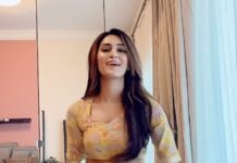 Erica Fernandes Instagram - Rediscovering Momentum and Flexibility through the Dance Workout 🤪 💃🏻 outfit by @aachho