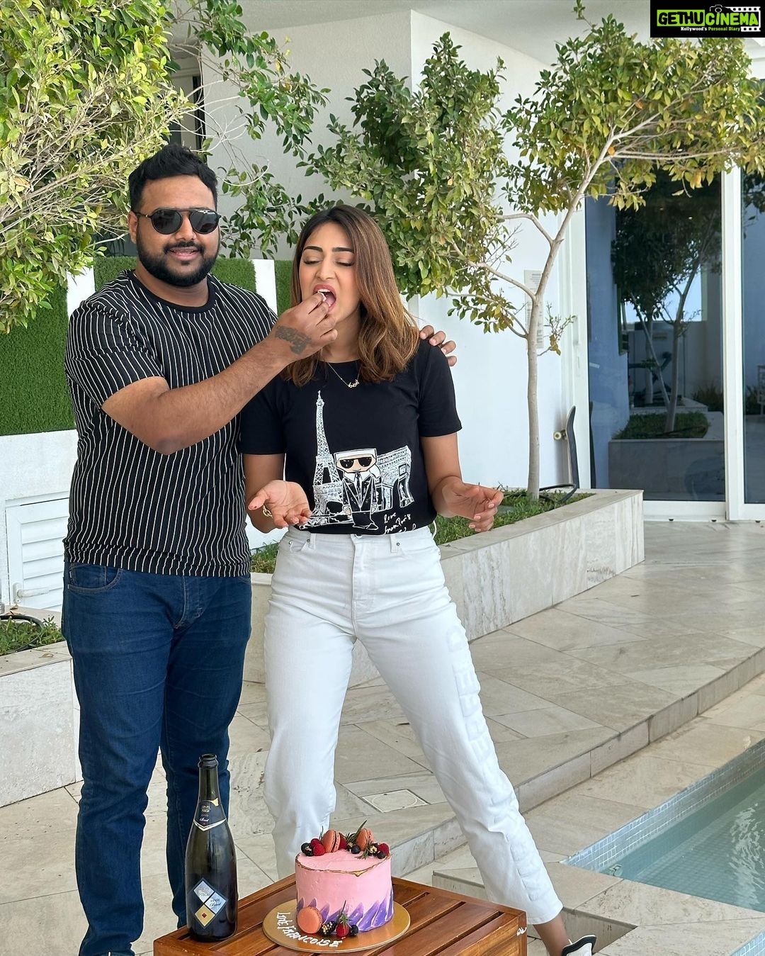 Erica Fernandes Instagram - I would like to take this opportunity to thank everyone who sent me birthday wishes. I am sorry for replying late, as I was busy enjoying my birthday 🤪. It was a wonderful few days and your thoughtful wishes made it even more special. Turning 30 is a milestone in life that comes with its own set of challenges and opportunities. This is an opportunity for us to look back at our lives, appreciate our successes and contemplate what lies ahead.. It can also be a time to appreciate the relationships that have stood the test of time and recognize those who have been there for you through thick and thin. Knowing who your actual friends are, who truly care about you and value you, can be invaluable as you enter this new phase of life. It marks the start of a new chapter and brings with it the wisdom of experience. As I look back on my journey, I'm grateful for all the lessons life has taught me and for all the people who have been there to pick me up when I've fallen I'd like to thank everyone who has been part of my journey over the last year, from family and friends who have supported me through difficult times, to well wishers and mentors who have pushed me to be better. Each one of you has helped shape me into the person I am today, and I'm grateful for all your birthday wishes. This past year has been full of lessons - some hard learned, some joyous - but each one has made me wiser than before. As I look ahead to the future, I'm excited about what lies ahead and eager to continue learning from life's experiences