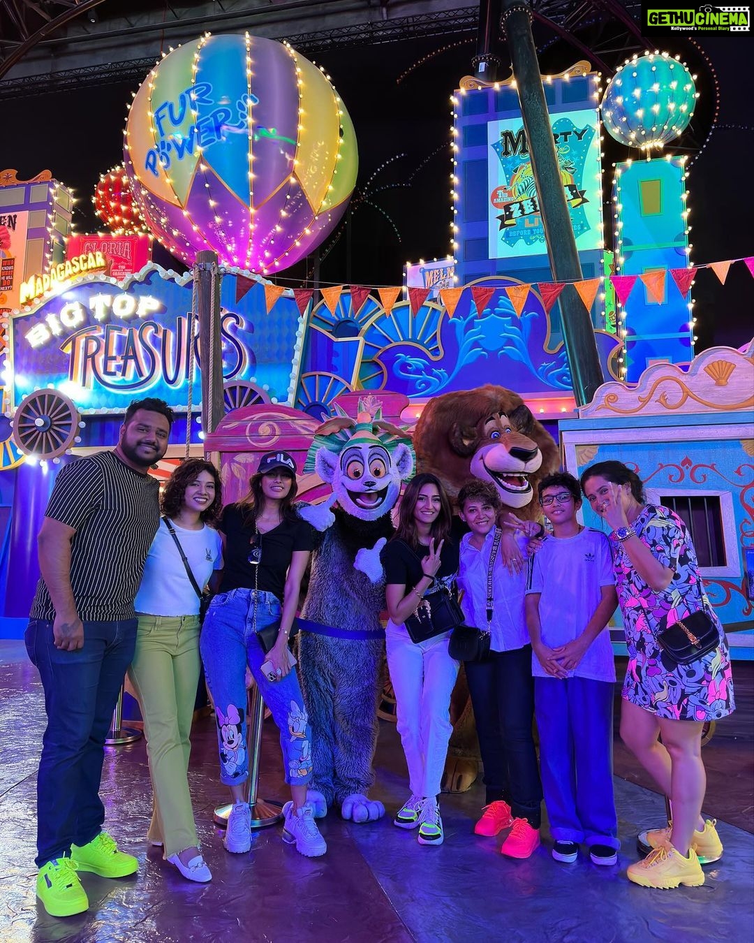 Erica Fernandes Instagram - I would like to take this opportunity to thank everyone who sent me birthday wishes. I am sorry for replying late, as I was busy enjoying my birthday 🤪. It was a wonderful few days and your thoughtful wishes made it even more special. Turning 30 is a milestone in life that comes with its own set of challenges and opportunities. This is an opportunity for us to look back at our lives, appreciate our successes and contemplate what lies ahead.. It can also be a time to appreciate the relationships that have stood the test of time and recognize those who have been there for you through thick and thin. Knowing who your actual friends are, who truly care about you and value you, can be invaluable as you enter this new phase of life. It marks the start of a new chapter and brings with it the wisdom of experience. As I look back on my journey, I'm grateful for all the lessons life has taught me and for all the people who have been there to pick me up when I've fallen I'd like to thank everyone who has been part of my journey over the last year, from family and friends who have supported me through difficult times, to well wishers and mentors who have pushed me to be better. Each one of you has helped shape me into the person I am today, and I'm grateful for all your birthday wishes. This past year has been full of lessons - some hard learned, some joyous - but each one has made me wiser than before. As I look ahead to the future, I'm excited about what lies ahead and eager to continue learning from life's experiences