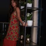 Erica Fernandes Instagram - Letting go isn't a sign of weakness; it's an act of strength and self-realization. In the process of evolution, I shed what weighs me down to make room for what lifts me up. 😇 Outfit @joyresortwear PR @sonyashaikh