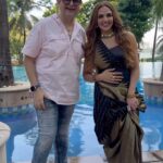 Esha Deol Instagram – #btswithdabboo With Effervescent Esha @imeshadeol 💙🧿
📸 Photography @dabbooratnani 
Assisted by @manishadratnani 
Edit by @kiararatnani @myrahratnani
Post Production @dabbooratnanistudio 

#dabbooreels  #dabbooratnani #dabbooratnaniphotography #dabbooratnanicalendar  #eshadeol 
25.06.2023 Dabboo Ratnani Photography
