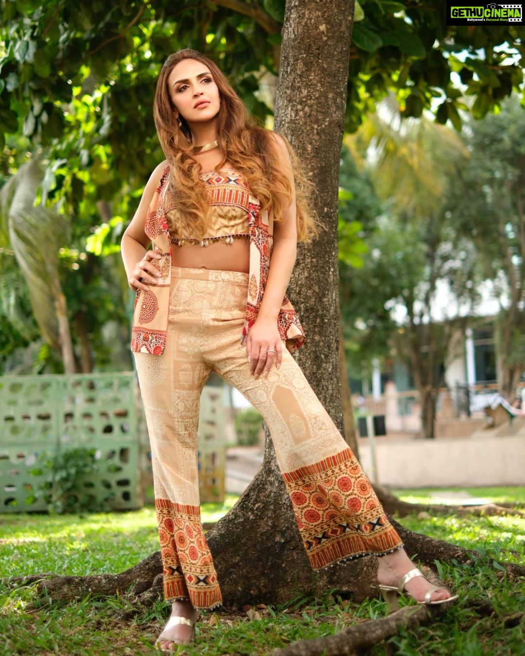 Esha Deol Instagram - Gracing the June edition of @fablookmagazine Founder & Styled by @milliarora7777 @ankittt.chadda.official Outfit designer @shilpiahujaofficial Photography @dabbooratnani Assisted by @manishadratnani Post Production @dabbooratnanistudio Mua @ankitamanwanimakeupandhair Hair @fatima_dsouza Cinematographer @chalchitrakar @bea_nayak Location partner @westinmumbaipowai Pr @hypenq_pr
