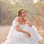 Esha Deol Instagram – Runaway bride vibes 😉@kevin.nunes.photography you really bring out the best in me 😍 thank you brother always love working with you 🤗🧿♥️👍🏼 

HMU – @ankitamanwanimakeupandhair @fatima_dsouza 

#picoftheday #whitegown #runawaybride #photography #eshadeol #gratitude 🧿♥️