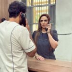Esha Deol Instagram - “ मैं ” aa rahi hoon phir ek baar ! Naya Kirdar Nayi Film Naya Ehsaas . Shower me and my new film “MAIN” with your blessings ♥️🙏🏻 Starring @theamitsadh Produced by @uvfilmsofficial @pradeeprangwani Director @sachinsaraf09 DOP @anilakkidop @ajay_kmr @nirajbgupta #Main #Film #silverscreen #shootlife #EDT #Eshadeol #actorslife #shoot #newfilm #actiondrama #fantasticcrew #firstglimpse #filming #announcement #Mainmovie #gratitude 🧿♥️