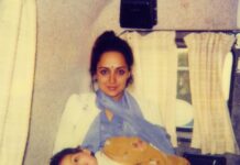 Esha Deol Instagram - The best place on earth is your lap 😍 Even today …. sometimes it’s just where we need to be ♥️🧿🫶🏼😊🤗♥️😄 Love you mamma Happy Mother’s Day ♥️🧿 @dreamgirlhemamalini #happymothersday #motheranddaughter #mothersday #hemamalinieshadeol #eshadeol #loveyou #gratitude ♥️🧿
