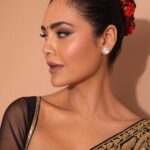 Esha Gupta Instagram - वाइब