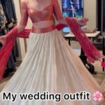 Esha Kansara Instagram - Best transition ever 🤣🤓🥰 Styled by me 🙋🏻‍♀️ Lehenga choli @taruntahiliani Dupatta @paithanis.by.mrugakirloskar Head dupatta @jiviva_ Jewellery is all custom made by my father and a lot of fine artists 🤍 Hair @_hair.by.freya_ Make up @theglitterboxbyshreyapatel 🌸 Draping by my fav @styleitwithniki assisted by @ishhaa_nagar ❤️❤️ #indianbride #weddingideas #eshakansara #bigfatgujjuwedding #taruntahillianibride