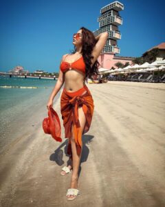 Eshanya Maheshwari Instagram - This Birthday Bombshell Is All About The Glow And She Ain’t Afraid To Show 😉 🧡✨ 

PS- Taking All the Sunshine In At This Beautiful Property @sofiteldubaipalm @all_mea. 🫶🏻

#birthday #birthdaygirl #dubai #esshanya