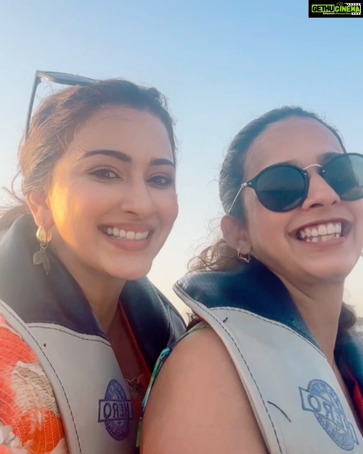 Eshanya Maheshwari Instagram - Never In My Life I’ve Ever Felt Such Thrill Running Down To Every Veins Of My Body. Thank You @hero_odysea 🚤🤩 For Such Crazy, Amazing And Out Of This World Experience. 🤪🤪🤪 PS- This Is SelfDrive Boat With Zero Records Of Anyone Falling Off The Boat, So guys Add This In Your To Do List For Your Next Visit In Dubai.. #selfdriveboat #heroodysea #dubai #travel #esshanya #esshanyamaheshwari HERO OdySea Boat Tours Dubai