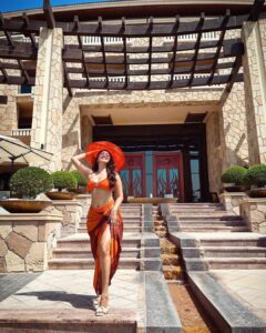 Eshanya Maheshwari Instagram - This Birthday Bombshell Is All About The Glow And She Ain’t Afraid To Show 😉 🧡✨ 

PS- Taking All the Sunshine In At This Beautiful Property @sofiteldubaipalm @all_mea. 🫶🏻

#birthday #birthdaygirl #dubai #esshanya