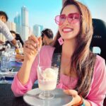 Eshanya Maheshwari Instagram - This Has To Be on Everyone’s To Do List In Dubai 💕🫶🏻 Witnessed Beautiful View Like Never Before Only with @dinnerintheskyuae 🫶🏻 Thank You For Such An Amazing Experience ✨ #dinnerinthesky #dubai #birthdaytrip #esshanya #esshanyamaheshwari Dinner in the Sky Dubai