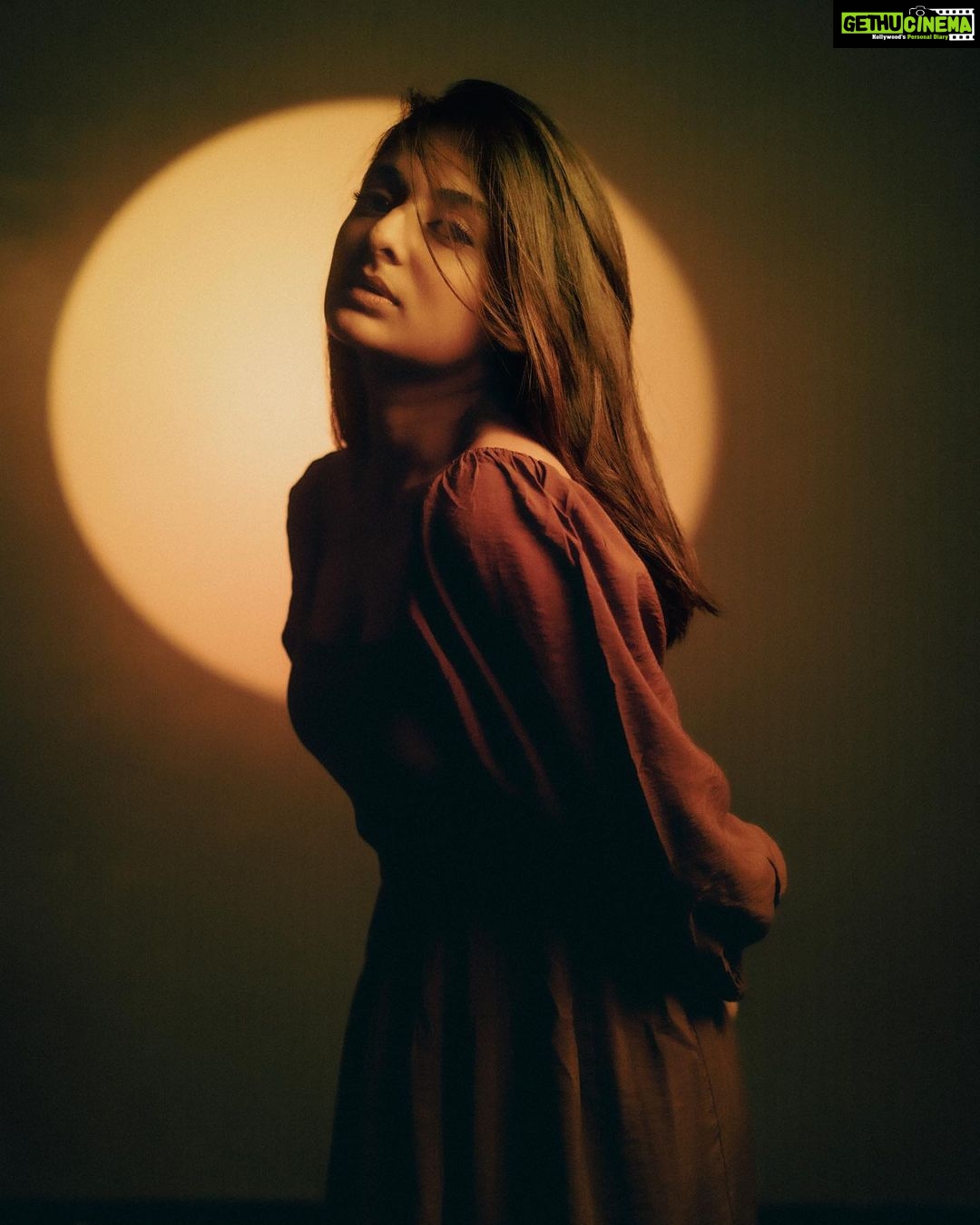 Esther Anil Instagram - Tried something with a very close friend I have known for so many years but never once did a shoot together. Cheers to us for trying something new finally! @vimal_josu π Make up @rizwan_themakeupboy thank you for always being one call away(Not always but still thanks π) Special thanks @orobinv π«Άπ½