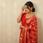 Esther Anil Instagram - For the launch event of Icy Moon Ice Creams at Payyanur, Kannur last week 🍦❤️ The crowd was amazing, and the love and support we received were truly overwhelming. Thank you to everyone who made it such a memorable evening! ✨🤗 Credits: •Make up and hair by @seras_bridal_makeup •Wearing @elegant_fashion_way •Photo @odd_one_ads Payyannur