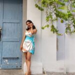 Esther Anil Instagram - Different walls. Same person 🌻 Pondicherry