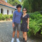 Esther Anil Instagram - If you see two siblings, the short one is the oldest 😌