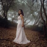 Esther Anil Instagram - 𝙼.𝚄.𝚂.𝙷.𝚁.𝙾.𝙾.𝙼 Concept and photo by @a_isography Costume Courtesy @jaankibridalcouture Make up and Hair by @ayra_the_transforming_studio