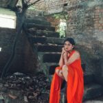 Esther Anil Instagram - 🍊 Wearing the same old orange dress. Makeup and hair @prabin_makeupartist Photo by @evan.anil