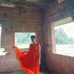 Esther Anil Instagram - 🍊 Wearing the same old orange dress. Makeup and hair @prabin_makeupartist Photo by @evan.anil