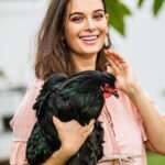 Evelyn Sharma Instagram - Missing the country life already! 🥰💚 #everydayisearthday
