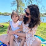 Evelyn Sharma Instagram - Did she just grow this big over night? 🐣😮‍💨🥰🐥 truth about this photo? I’m wearing sunnies for my swollen eyes and just spilled coffee all over me lol 😭😅 but we made it to the park! 💯 #momlife #winning #nosleep #halfwaythroughpregnancy #timeflies #mybabygirl #oneontheway #sydney #sydneylife #evelynsharma Sydney, Australia