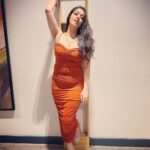 Garima Jain Instagram - Photo dump from the event last night 👩‍💻 . . . #garimajain #portraitphotography #iphone15 #iphonephotography #nashik #paintings #bodycondress #glamour #hotactress #bollywood #vitaminac #sexywomens #actor Nashik Property Consultant