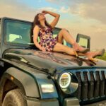 Geet Gambhir Instagram - Neither the one to accelerate nor to put brakes…but being the one enjoying ride at all PACE 🛞 #trusttheprocess . . . . . . . . #makeitcount #ride #thar #ladyonwheels #geetgambhir #shivoham #heels #outfit #instagram