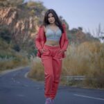 Geet Gambhir Instagram - @pumaindia @pumasportstyle @puma . 📸 @esjay_productions . . . . . . . . #sportsstyle #sport #sportsbra #sportswear #puma #pumashoes #pumawomen #geetgambhir #shivoham #fitness #fashion #fashionstyle