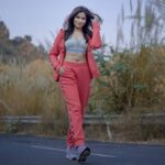 Geet Gambhir Instagram - @pumaindia @pumasportstyle @puma . 📸 @esjay_productions . . . . . . . . #sportsstyle #sport #sportsbra #sportswear #puma #pumashoes #pumawomen #geetgambhir #shivoham #fitness #fashion #fashionstyle