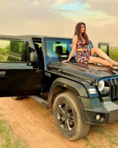 Geet Gambhir Instagram - Neither the one to accelerate nor to put brakes…but being the one enjoying ride at all PACE 🛞 #trusttheprocess 
.
.
.
.
.
.
.
.
#makeitcount #ride #thar #ladyonwheels #geetgambhir #shivoham #heels #outfit #instagram