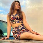Geet Gambhir Instagram - Neither the one to accelerate nor to put brakes…but being the one enjoying ride at all PACE 🛞 #trusttheprocess . . . . . . . . #makeitcount #ride #thar #ladyonwheels #geetgambhir #shivoham #heels #outfit #instagram