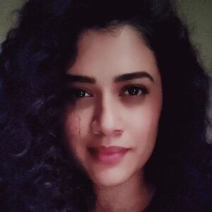 Girija Oak Instagram - Yesterday! 1. Beginning 2. Middle 3. End Happy 35 to me and so much gratitude for all the lovely wishes!!