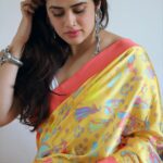 Girija Oak Instagram - @thequirkbox Quirk Rani Saree collection. 👧 @girijaoakgodbole 📷 @jayeshsachdev Styled @priyankaillustrates Print Artwork @quirkboxdesign 😍🤍 . #saree #sareelove #girijaoakgodbole #girijaoak #marathiactress #sareelovers #sareefashion #sultanate Pune, Maharashtra