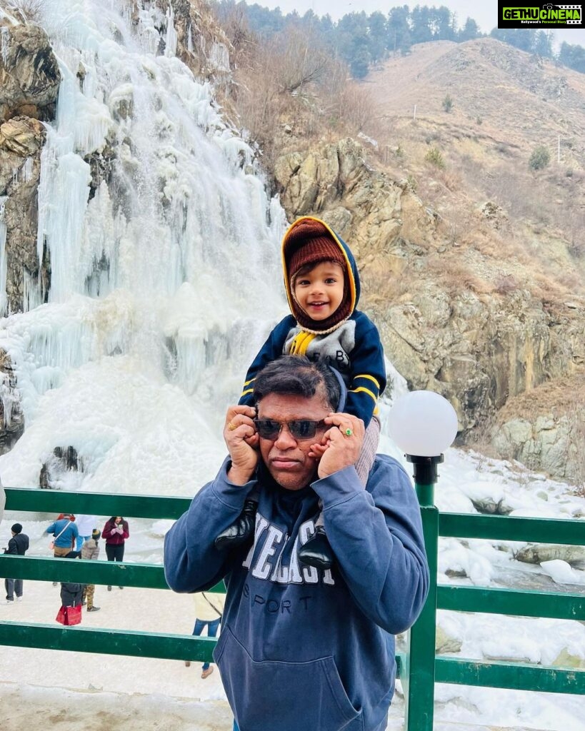 Hari Teja Instagram - Loved this beauty totally ❤️ most gorgeous waterfall I’ve ever seen… #kashmirlovers #drungwaterfall #naturelovers #peace #happiness ❤️ Drung