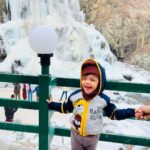 Hari Teja Instagram – Loved this beauty totally ❤️ most gorgeous waterfall I’ve ever seen… #kashmirlovers #drungwaterfall #naturelovers #peace #happiness ❤️ Drung