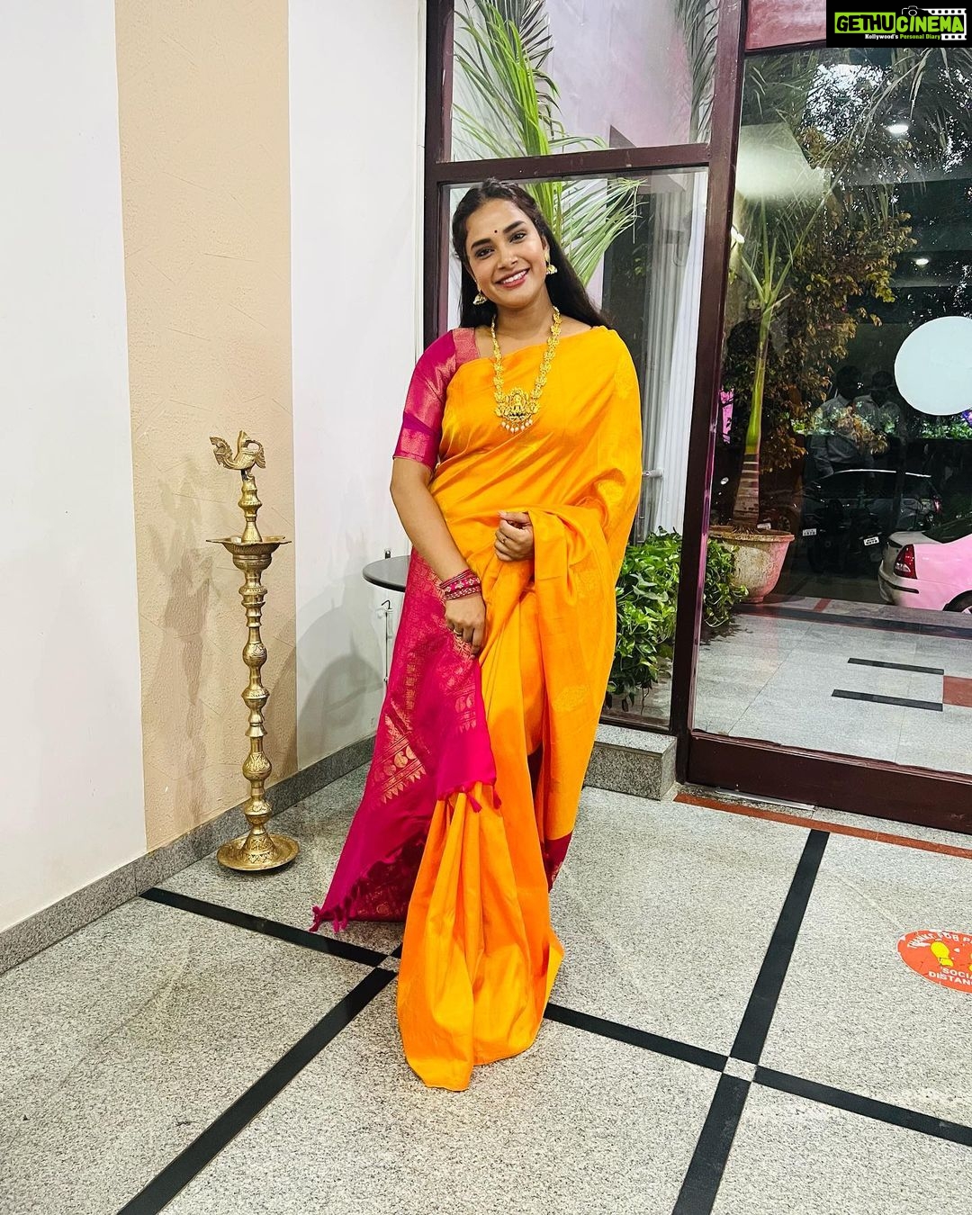 Hari Teja Instagram - All about today❤️ Much love Vijayanagaram… ❤️ #vijayanagaramutsavalu #happiness #music #dance #event #love #peace ❤️