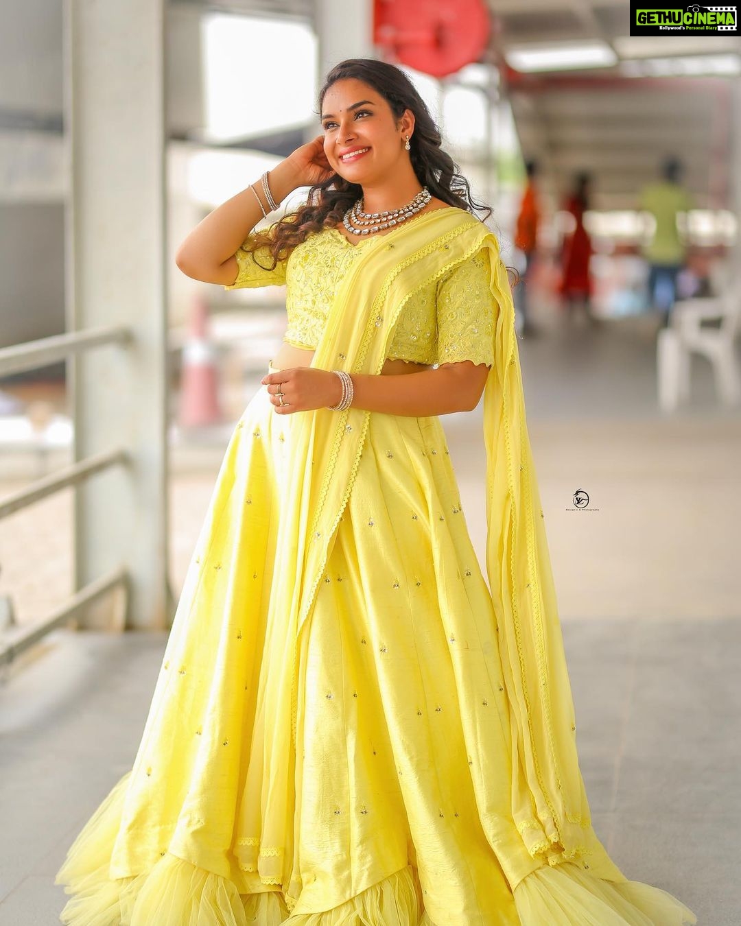 Hari Teja Instagram - For Dhamaka tonight only on Etv … at 7pm .. don’t miss ❤️ outfit: @shriyanibyvaishnavi Pc: @naveen_photography_official ❤️