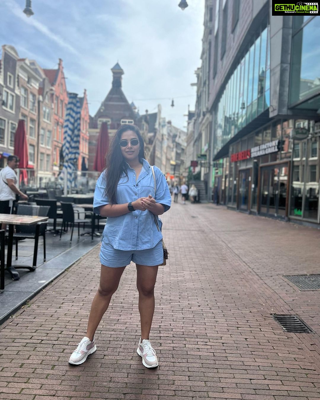 Hari Teja Instagram - Amsterdam ❤️ #plstakemeback… I miss you ❤️
