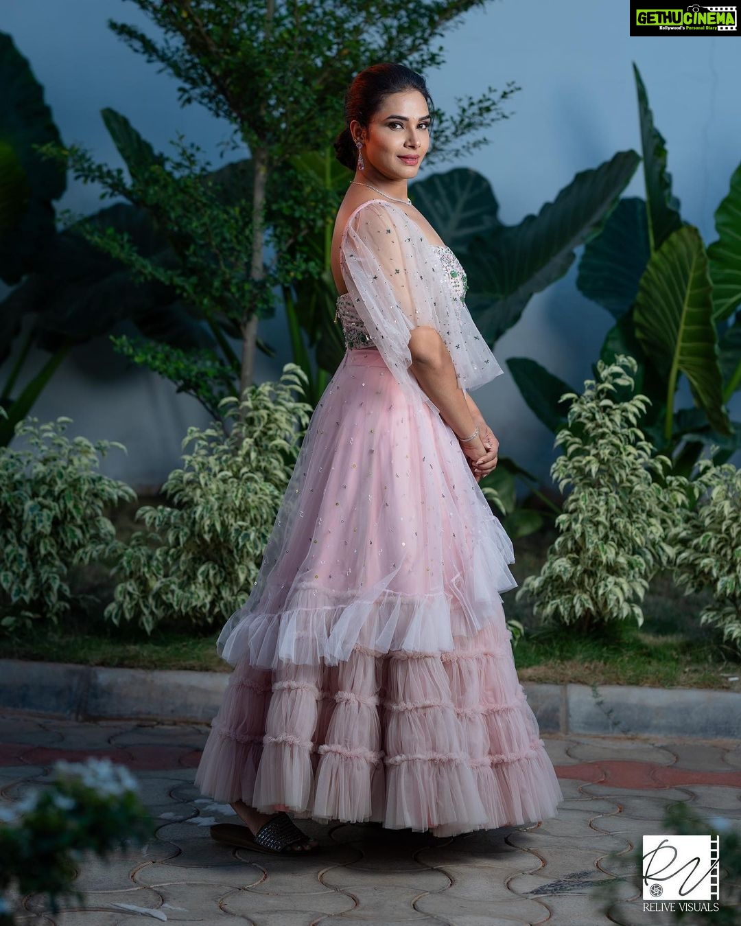 Hari Teja Instagram - Just like a butterfly.. beautiful.. yet hard to catch β¦π¦βοΈ. Wearing @archithanarayanamofficial π» Styled by: @impriyankasahajananda Jewellery: @kushalsfashionjewellery πΈ Shot by @relivevisuals πͺ· #styledbypriyankasahajananda π»