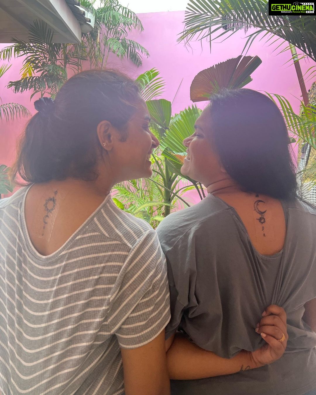 Hari Teja Instagram - I have the universe in me …♥️ #selflove♥️ got inked finally …my first tatto with my forever … @nithya_hari ♥️ #sun #moon #stars #solace #peace ✌️