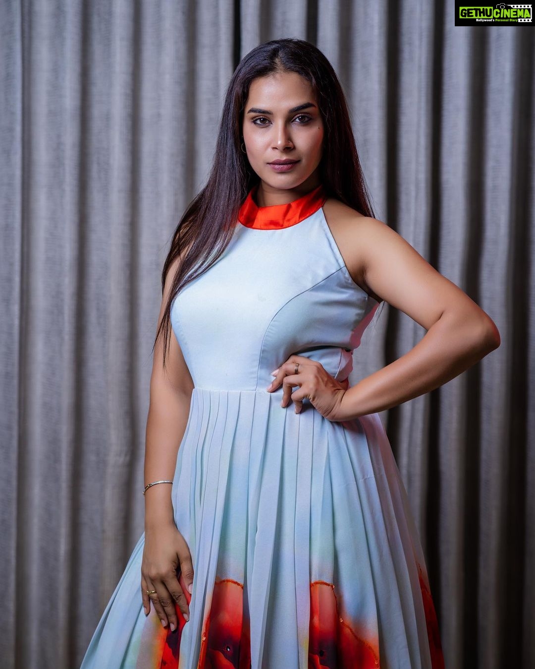Hari Teja Instagram - Felt cute might not delete ever. 😂 Thank you for your wishes. Also Thank you @gaurinaidu for this amazing amazing dress❤️ Pc: @relivevisuals @whoisindrasena ❤️