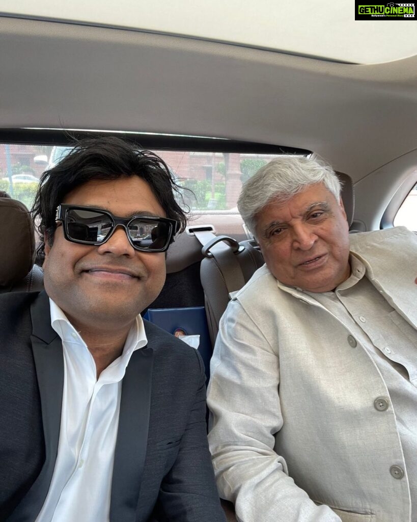 Harris Jayaraj Instagram - On the way to Delhi parliament with Javed Akthar Ji and IPRS directors.
