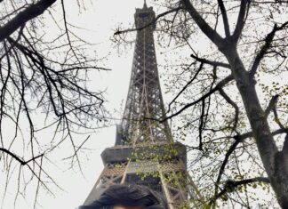 Harris Jayaraj Instagram - Feeling blessed to travel and spend some quality time with my mother in Europe. Luv you amma.