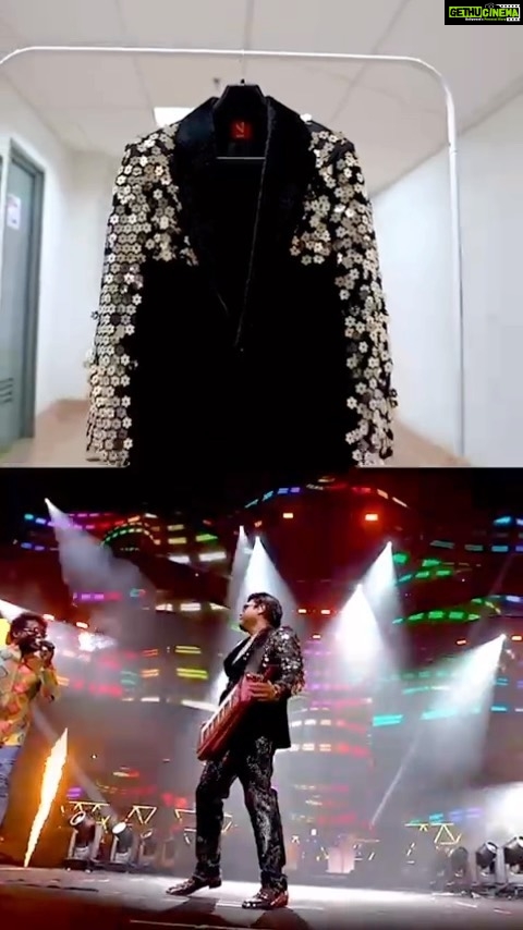 Harris Jayaraj Instagram - Gold & silver inspired silhouettes for @jharrisjayaraj ☺️ We were so excited to design & work with him. It was such an exciting time ❤️ Loved designing for @samuelnharris ❤️ Thank you so much @sumaharris for the amazing opportunity! 💕 Thank you @ashwinthclicker for the amazing coverage!☺️ #harrisjayaraj #harris #concert #heartsofharris #fashion #costumedesign #costumedesigner #hewearsnidhis #nidhichordia #knkroad #fashionista #fashionstyle #jackets #reels #reelsinstagram